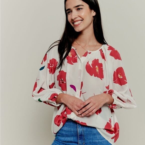 Tucker The Classic Blouse Blush Poppies in Silk de Crepe de Chine Floral - Picture 1 of 3